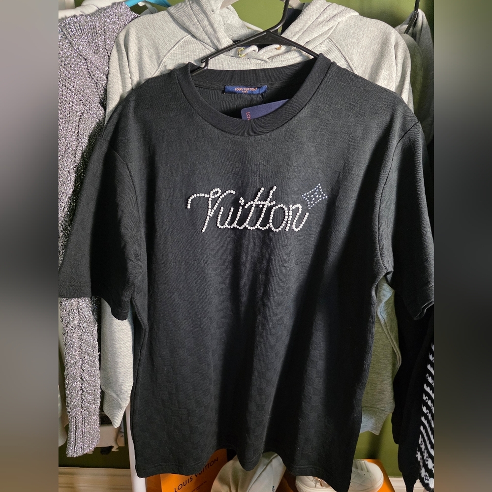 Mens Small Black LV Pearl T Shirt Embellished